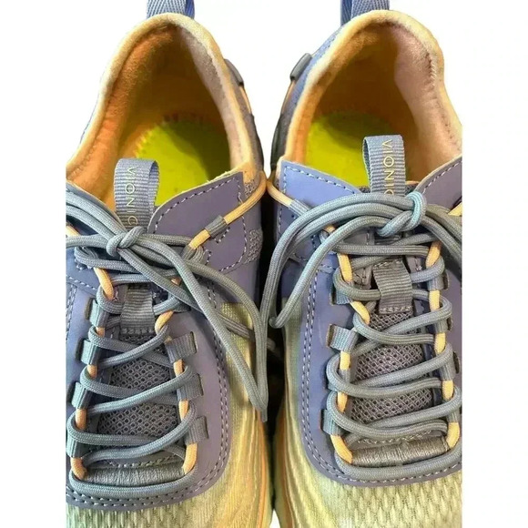 VIONIC Fortune Women’s Athletic Lavender/Ballad Blue Size 6.5 - Picture 2 of 8